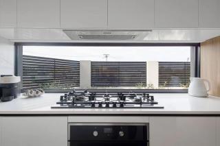 Hillarys Urban Haus 4BR Near Beach and Marina - 2