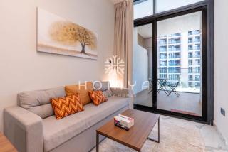 Comfortable 1BR Apartment with Relaxing Pool View - 8