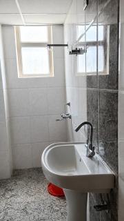 1bedroom in 2bhk Apartment Royal Plaza Golf city - 4