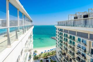 Oceanfront Coastal Apartment - 9