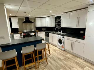Waves Guest Suites - 5