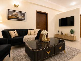 OVO Stays 2BHK Apartment BTK - 9