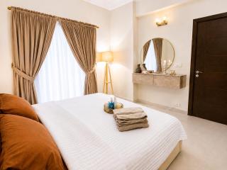 OVO Stays 2BHK Apartment BTK - 4