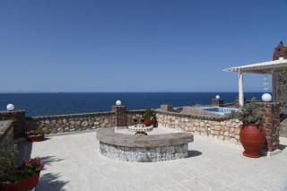 Starlight Luxury Seaside Villa & Suites - 4