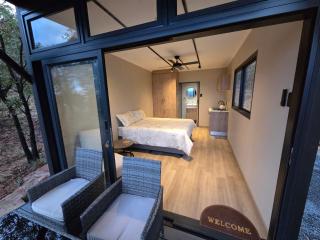 Lazy Hill Eco Lodge - 9