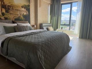 Panoramic City View Apartment City Center - 9
