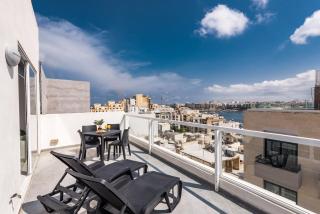 BnBNova - Private Penthouse with Terrace Spinola Bay - 9