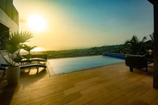 Elegant Hillside Ocean Stay - 6