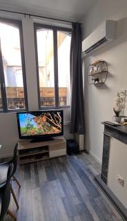 Appart cosy avec balnéo, balcon, clim à 15 min de la Cité - 6