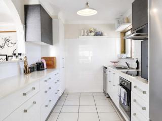 Absolute Beachfront Apt Parking Ocean Views Pets Welcome - 7