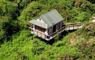 Noah's lookout treehouse, floating nature escape - 0