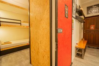 Cafe Moto Hostel - 6