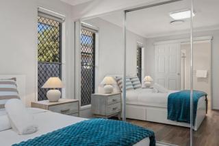Pet Friendly &Amazing location 4 bedroom house - 2