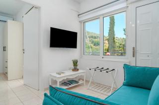 Theta Resorts Amarynthos Living Project - 1