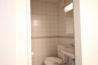 Modern 2BR Apartment - Easy Access to City - 9