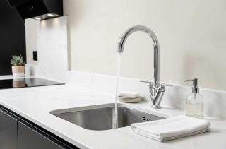 Modern & Spacious 1 Bed Apartment in Birmingham - 2