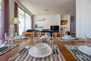Central Classic 3BR Apt by Makariou Avenue - 4