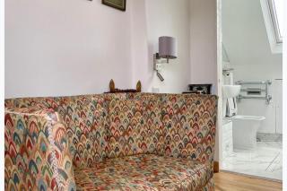 3 Bedroom Apartment Sleeps 6 with Free Parking - 3