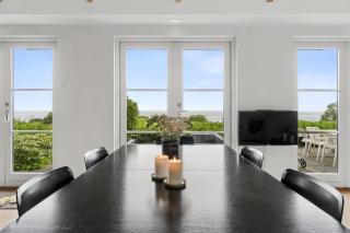 Modern Holiday Home With Sea View And Terrace - 4