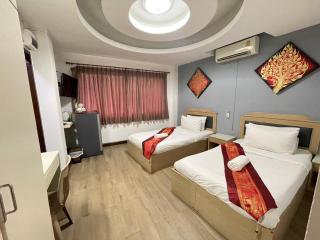 Home Place Hotel - 9