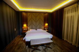 Kemzo Hotel - 4