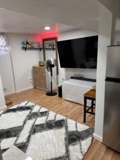 Cozy Broadway - 2