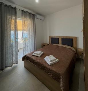Tophill Apartments - 9
