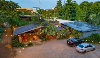 Cafe Moto Hostel - Puerto Princesa - 1