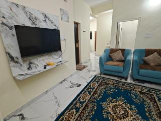 Kalpavrukksha Luxury Service Apartment- Unit 3 2BHK Fully Furnished - 1