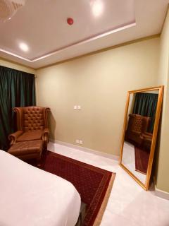 Supreme Luxury Apartment in Gulberg Lahore - 7