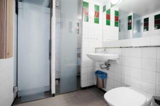 Ski-In Flat for 4 with Balcony - 7