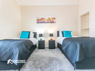 Spacious 3BR Home in Manchester for Family & Contractor Friendly - 4