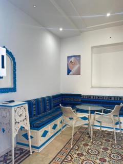 blue house - 2