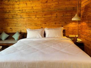 The Village Boutique Resort - 7