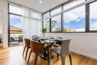 Stylish Williamstown 3BR Beach, CBD & Museum - 6