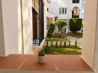 Ground Floor in Playa Flamenca with Pool - 7