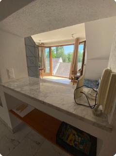 BuenaVista Loft - Sun-Filled Balcony & Park Views - 1