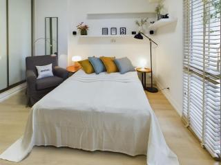 Comfortable Pet-Friendly Studio with a Balcony by Noclegi Renters - 7