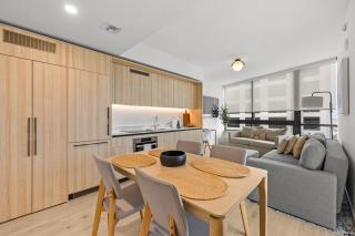New Luxury 1 BR Downtown Miami, Free parking - 3