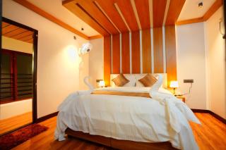 Boats N Beds - Alleppey Houseboats - Alleppey Boat House - Luxury Premium Houseboats - 0