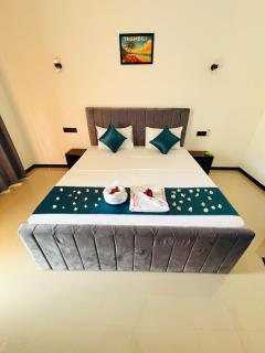 Cozy Bay Hotel - 4