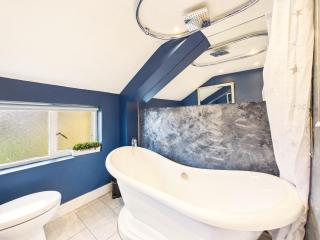 Bay Tree House by Signature Stays - Cosy Cottage - Moreton-in-Marsh - Cotswold - 1
