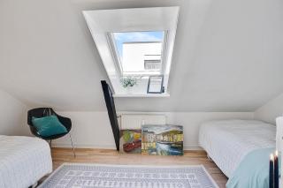 Modern CityCenter Apartment Close to Everything - 2