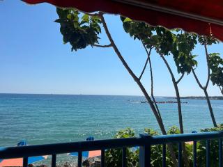 Coral Bay Townhouse, Pool & Sea Views, Peyia - 1
