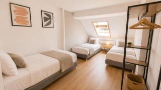 Großzügiges Apartment - 2 Schlafzimmer mit 6 Boxspringbetten, Schlafsofa, gemütlicher Essbereich, WLAN, Self Check-in - 1