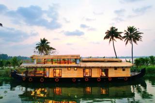 Boats N Beds - Alleppey Houseboats - Alleppey Boat House - Luxury Premium Houseboats - 6