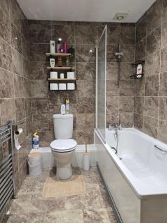 Bright Modern One-Bedroom Apartment West Croydon - 9