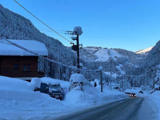 Cosy Alpine Chalet Near MorzineAvoriaz Sleeps 6 - 3