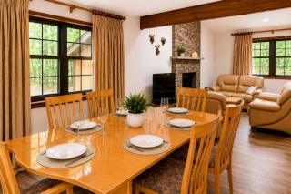 Pocono Retreat Family Home with Hot Tub Deck Sunroom Outdoor Pool Big Bass Lake Larsen Lake Gouldsboro Clifton Township - 8