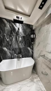Luxury 2BR Garden Stay New Cairo - 1